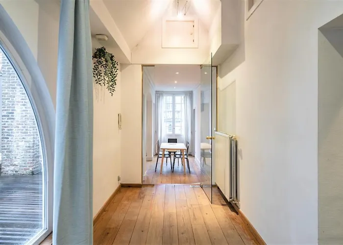 The Capital Street Triplex